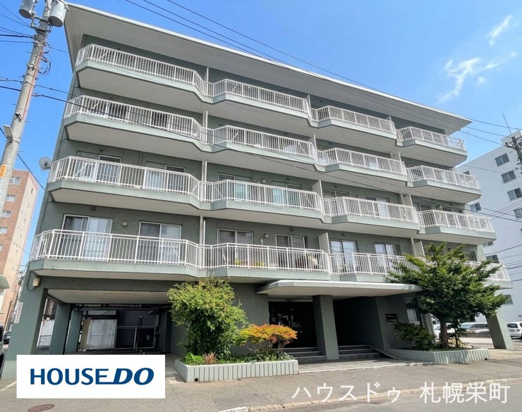 【外観】
地下鉄「西18丁目」駅徒歩3分の好立地に、79㎡超のゆとりある3SLDKが登場!令和8年11月リノベーション完成予定◎都心へのアクセスと快適な住空間を両立した住まいで、新しい暮らしを始めてみませんか♪