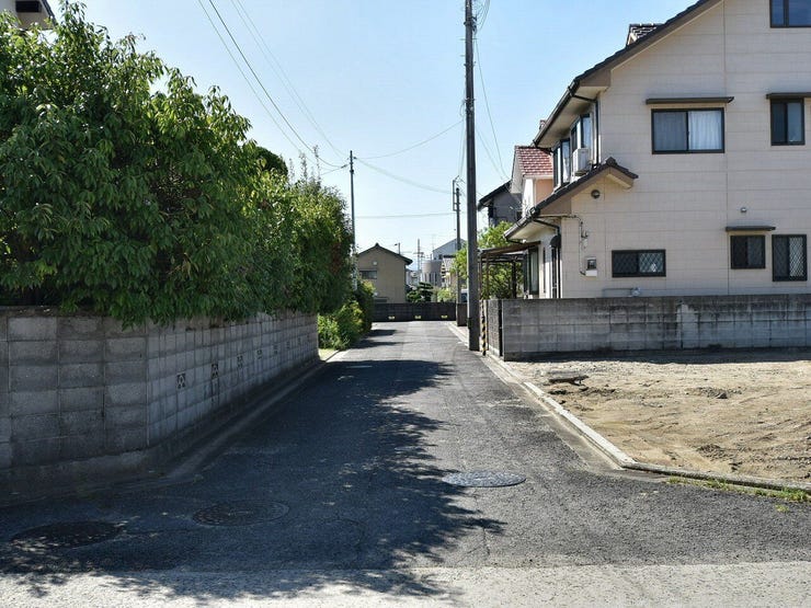 東側道路
