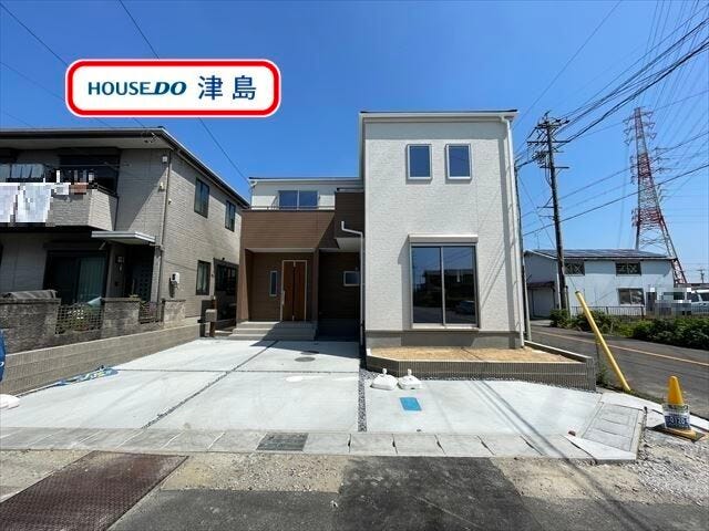 【外観】
東小学校・藤浪中学校エリア。2023年7月築3LDK。1Km圏内に生活施設が揃い暮らしやすさが続く住環境。水回りを北側にまとめ家事動線の優れた間取り。※新築時(2023年7月)撮影