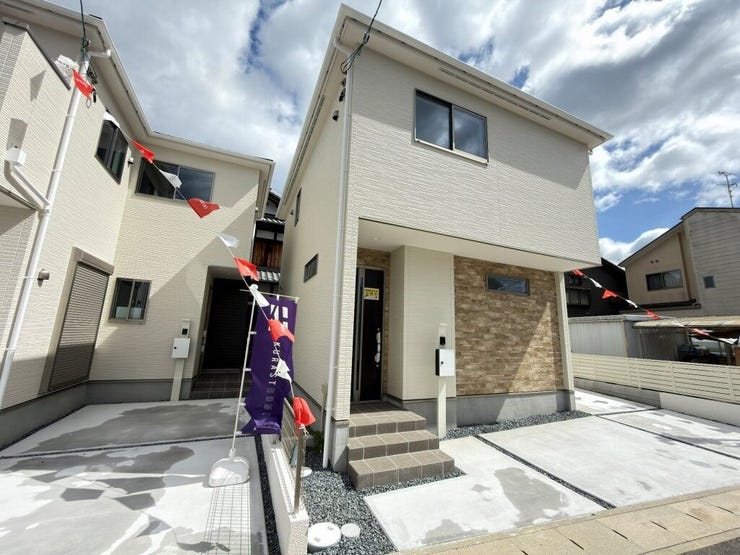お洒落な造形の建物です