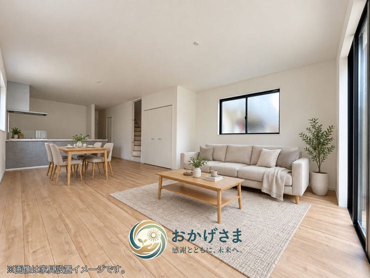 【リビング】
【リビング】
家具配置のイメージが広がる開放的な空間。※家具等はCG加工で、実際の室内とは異なります。