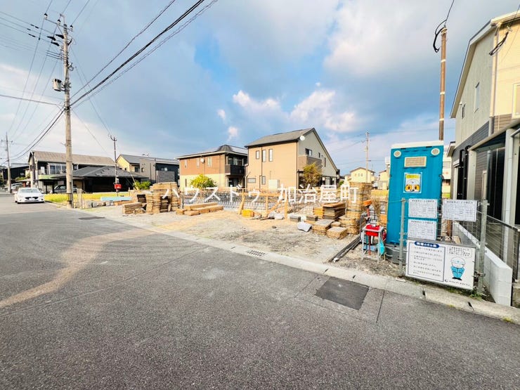 ご家族や来客時の駐車もスムーズ。毎日の暮らしやすさを支える大切なポイントです。