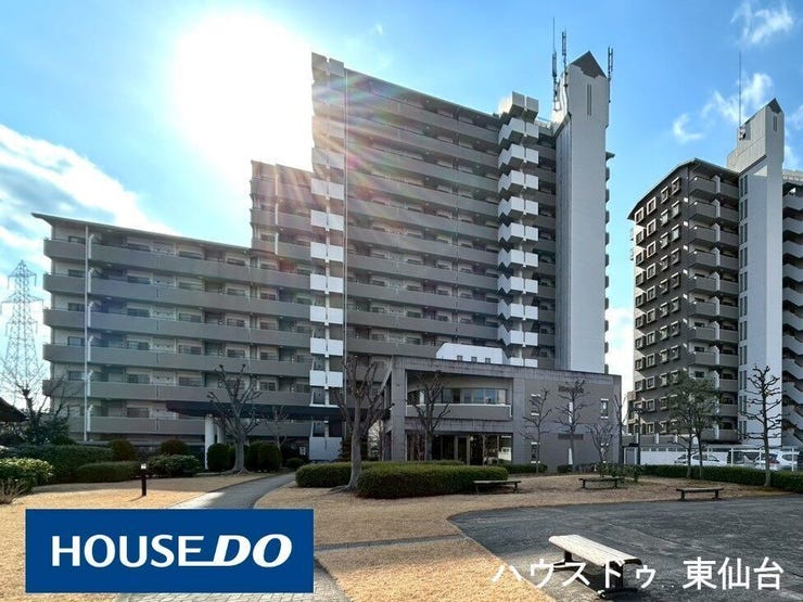 【外観】
コンビニ・小学校徒歩10分圏内♪
閑静な住宅街で落ち着いて生活できます!