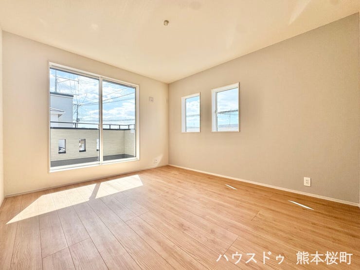 ■2階7帖洋室■心からリラックスできる静けさ、上質な眠りで、毎日をリセットします。明日への活力を養う空間です。