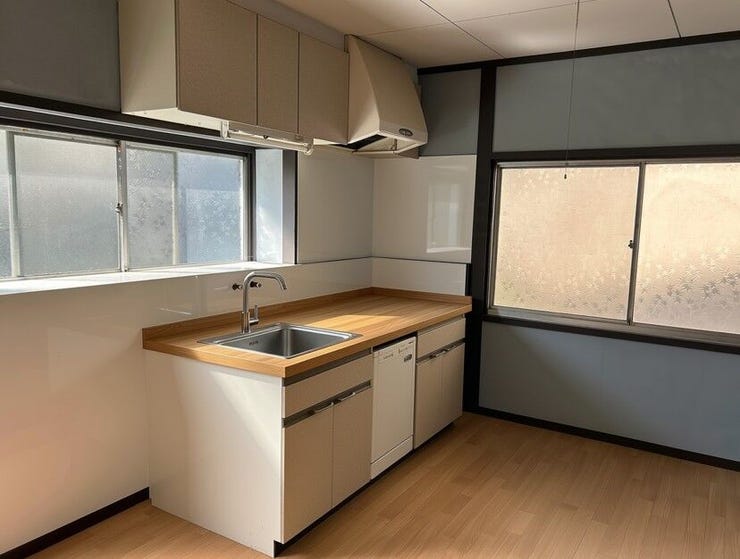ダイニングキッチンは6畳ございます
※キッチンはイメージです