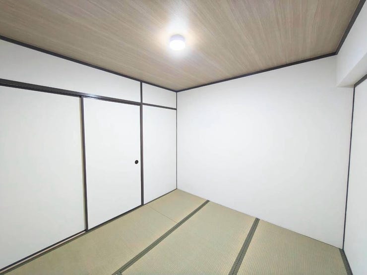 客間としての利用はもちろん、寝室やキッズスペースにも適した一室。