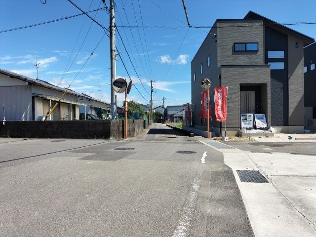 北側道路 西から東方向