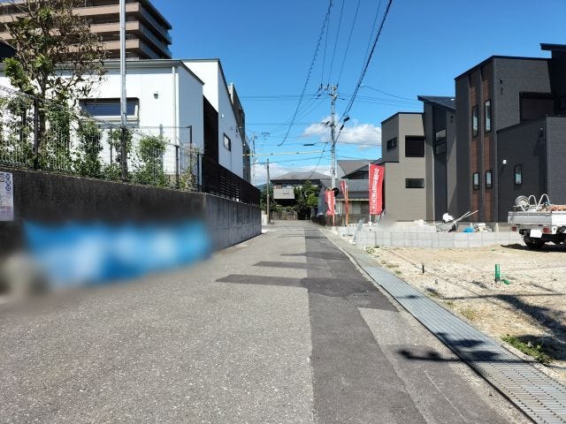西側道路 南から北方向
