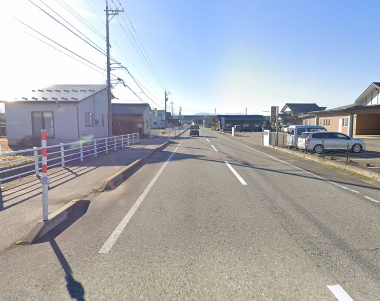 約9m 県道276号線