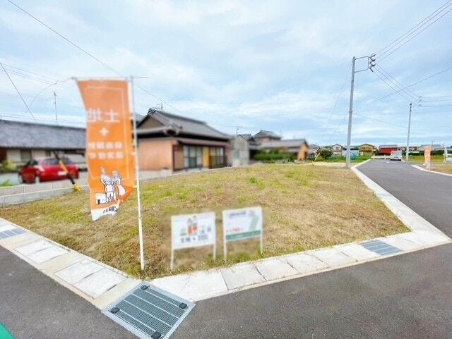 【外観】
近鉄鈴鹿線「柳」駅まで徒歩約16分!