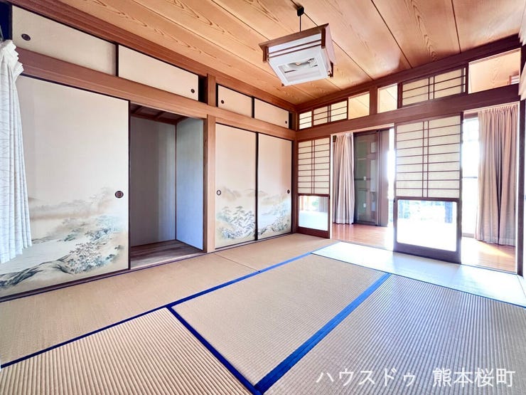 ■6帖和室③■寝室、書斎、趣味の部屋。家族の成長やライフスタイルに合わせ、様々な使い方ができる快適な空間です。