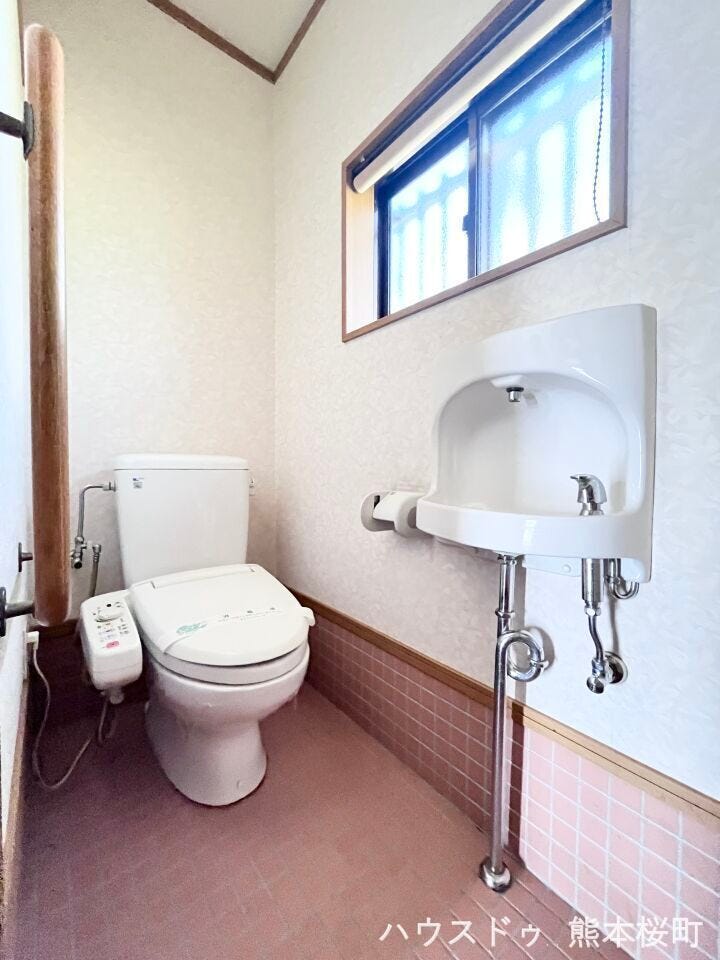 ■一人になれる安らぎの場所■清潔さと静けさを両立した空間。心落ち着くひとときを過ごせる、プライベートなレストルームです。