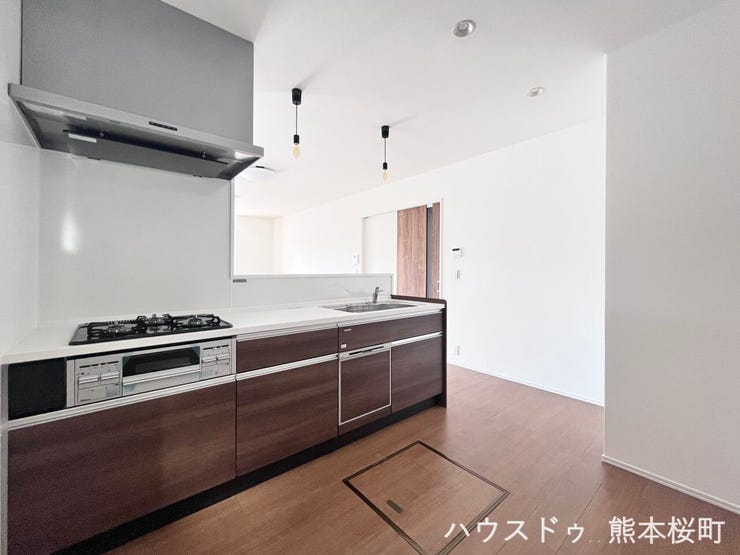 ■家族の「美味しい」が集まる舞台■高い機能性と美しいデザインを両立。料理する人も、待つ人も、笑顔になれる場所です。