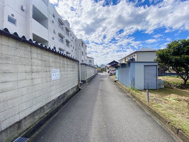 南側前面道路