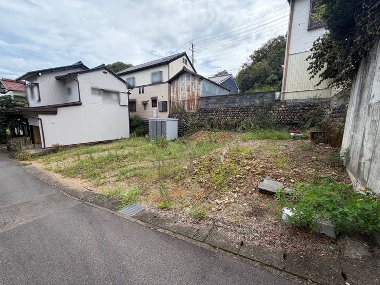 小学校まで徒歩15分の立地なのでお子様の登下校も安心です!