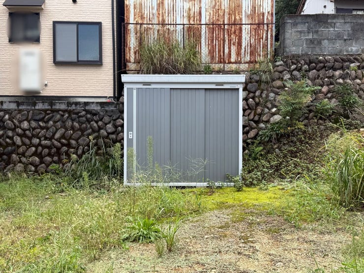 敷地内に倉庫付き!