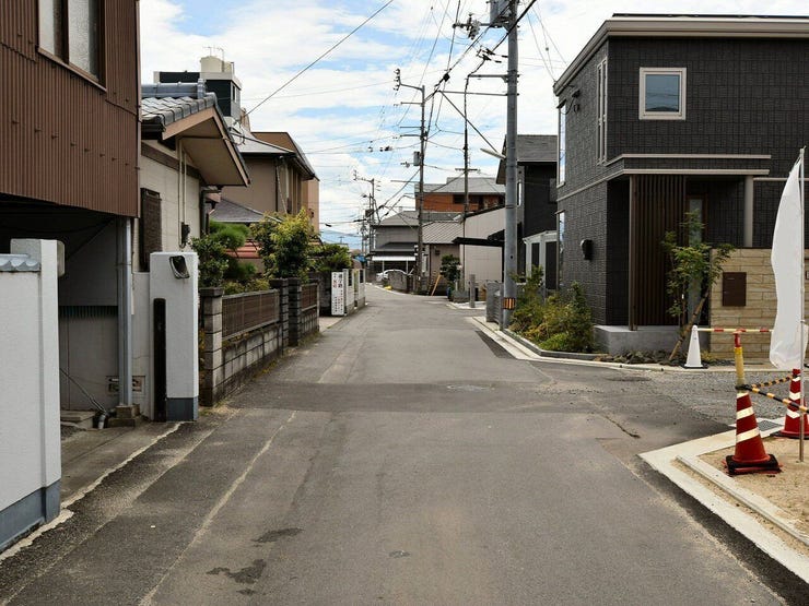 東側道路