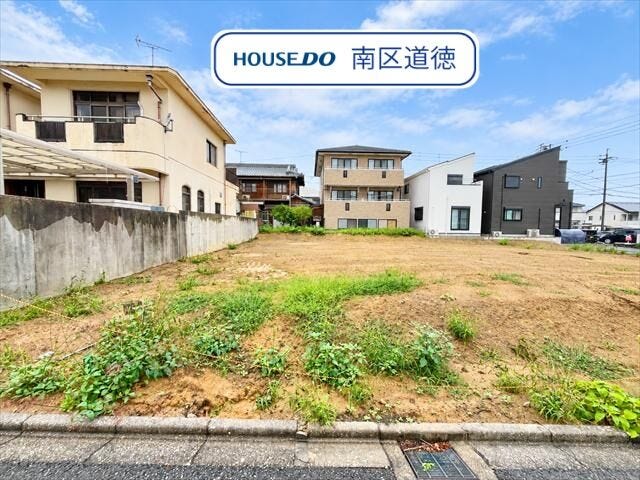【外観】
約36.63坪の南向きのお土地です。
地下鉄桜通線/桜本町駅 徒歩約8分、地下鉄名城線/新瑞橋駅 徒歩約13分とアクセス良好です。