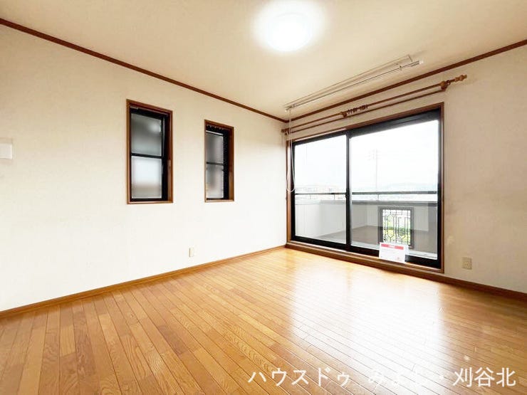 2階12.5帖洋室