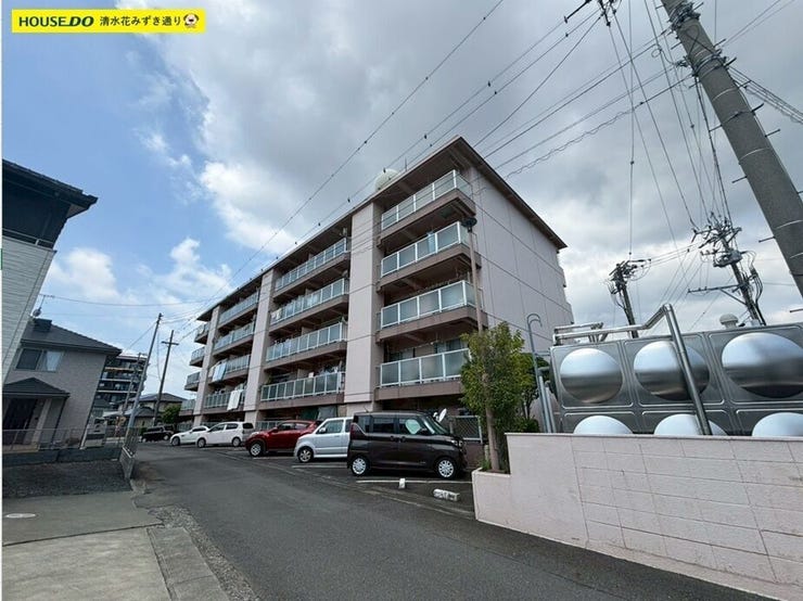 【外観】
\内覧要予約!/居住中のためご都合を合わせてのご案内が可能です◎柔軟に対応します!どうぞお気軽にお問い合わせください♪